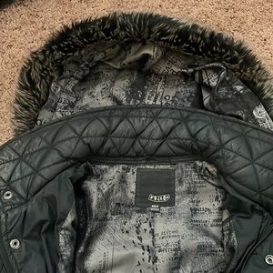 Women’s Volcum jacket